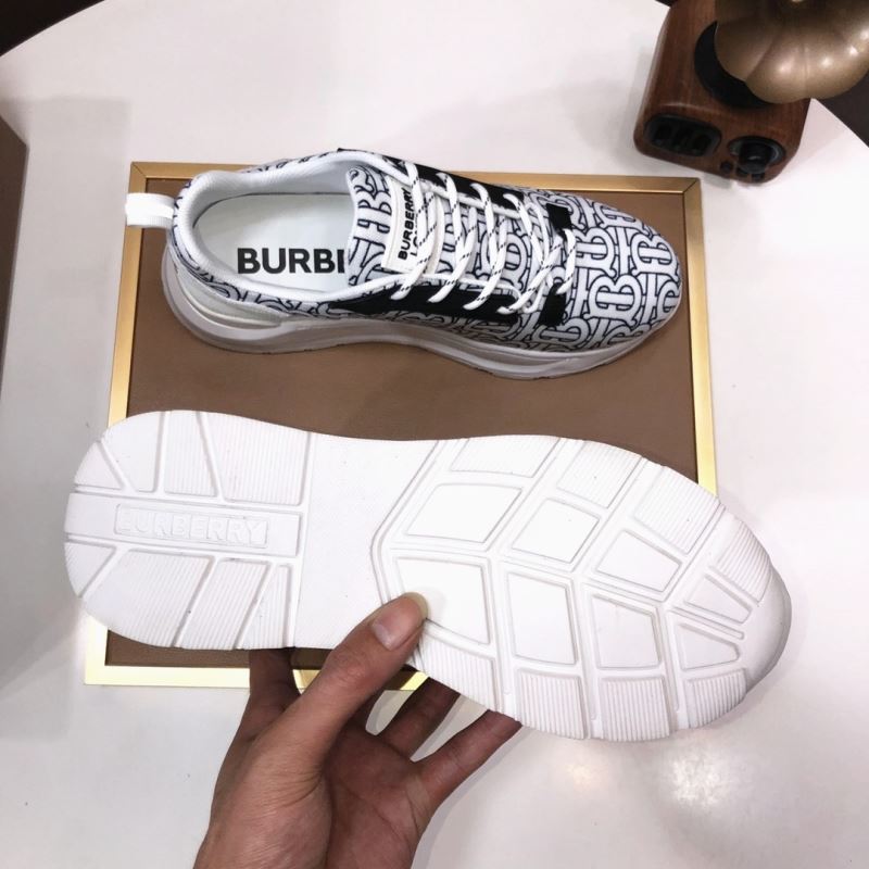 Burberry Low Shoes